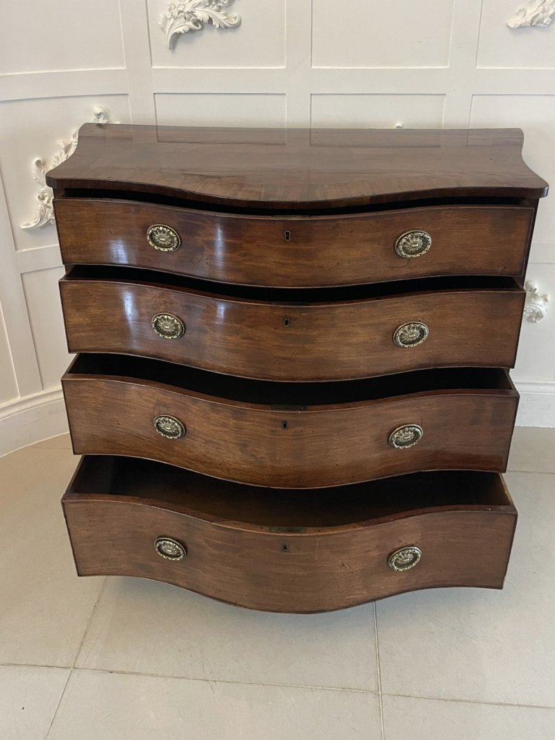 Antique George III 18th Century Quality Figured Mahogany Serpentine Chest of Drawers - Image 11